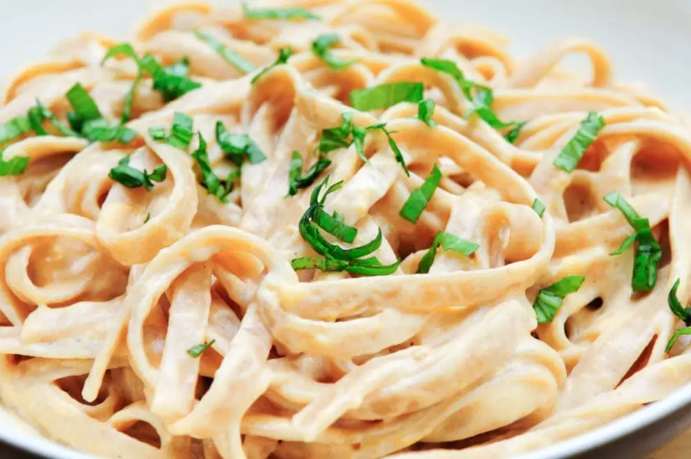 low calorie Alfredo sauce