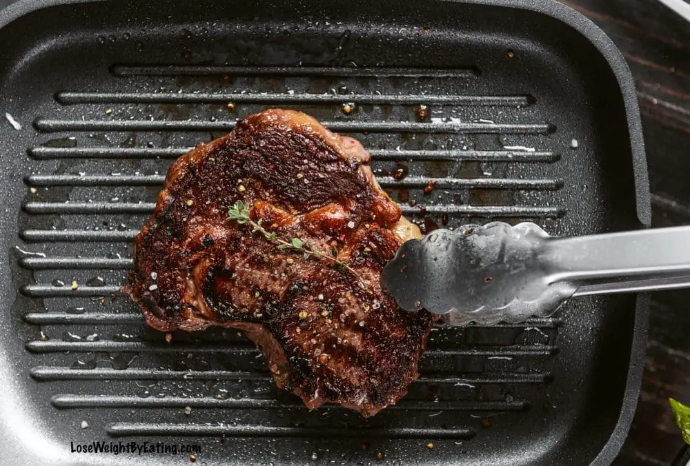 How to Cook a Steak on the Stove Top