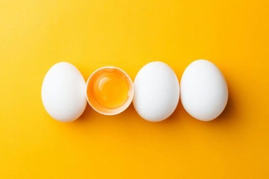 calories in eggs