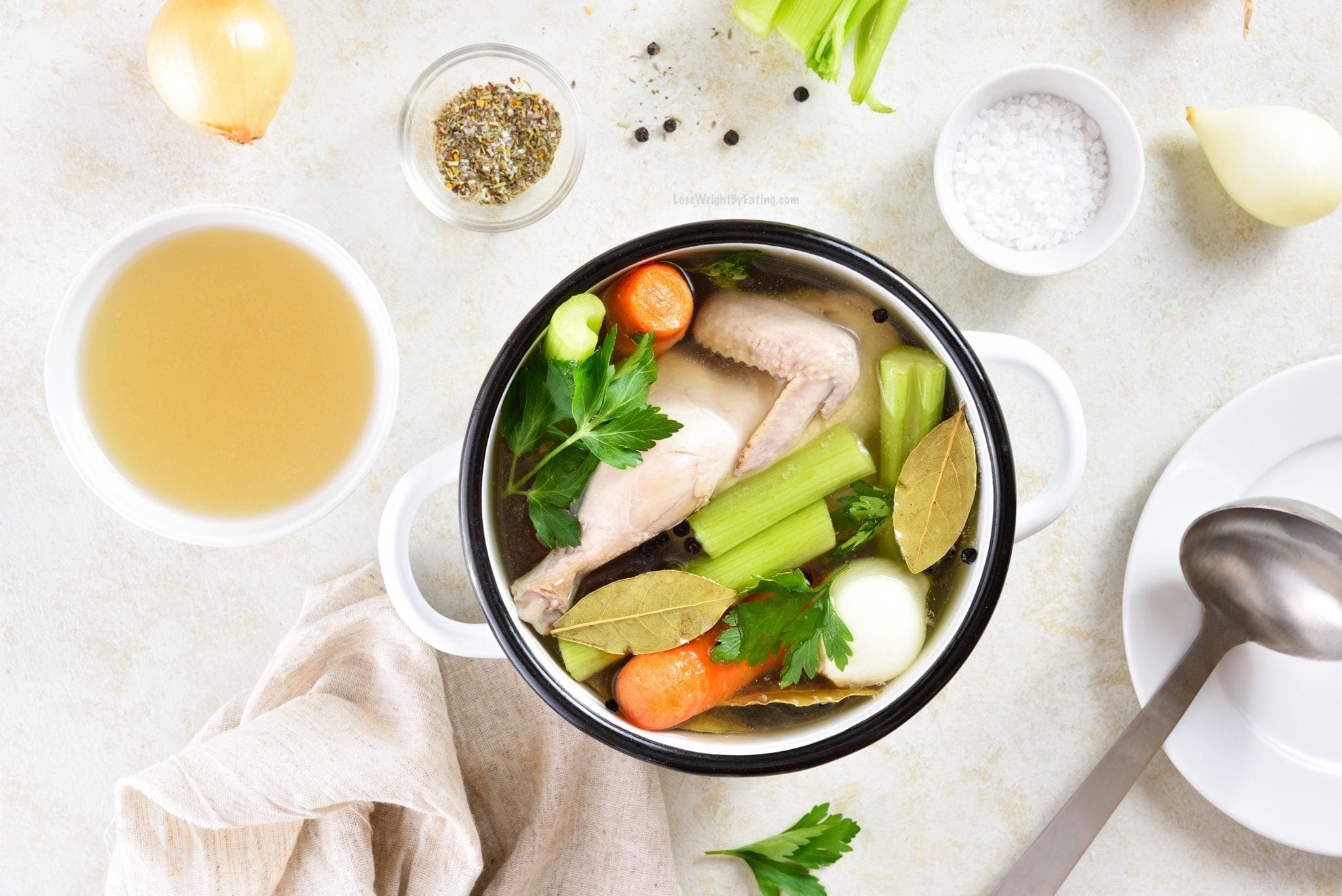 Low Calorie Homemade Chicken Broth