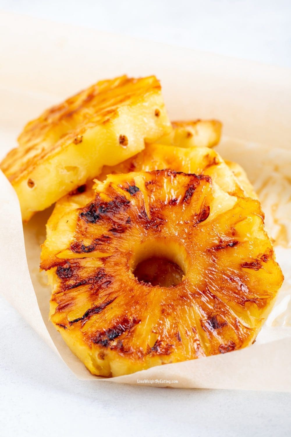 Healthy Recipe for Grilled Pineapple {JUST 38 CALORIES}