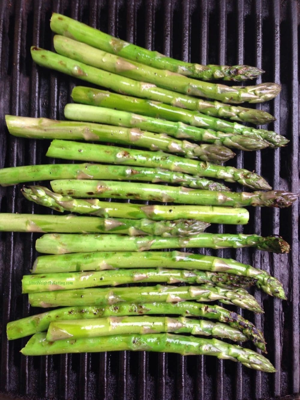 Perfect Asparagus on the Grill BBQ Asparagus Recipe - Healthy Sides for Pork Chops