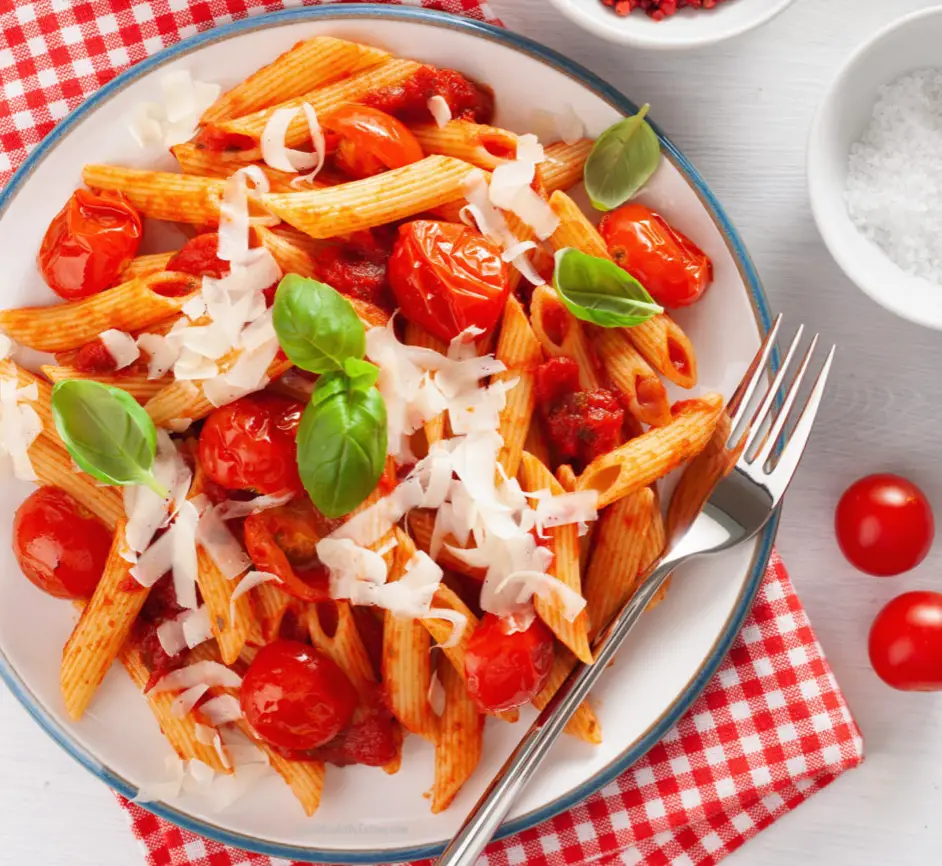 LOW CALORIE Pasta with Burst Cherry Tomatoes