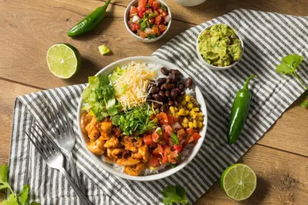 Low Calorie Chicken Burrito Bowl - Lose Weight By Eating