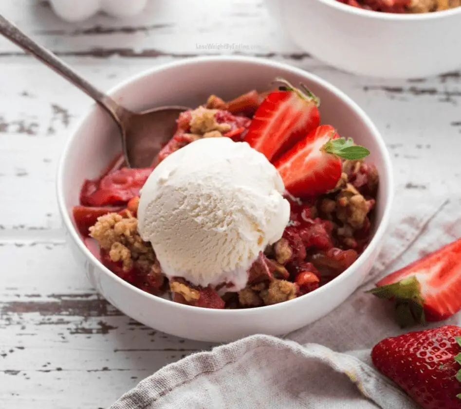 Low Calorie Strawberry Cobbler-image