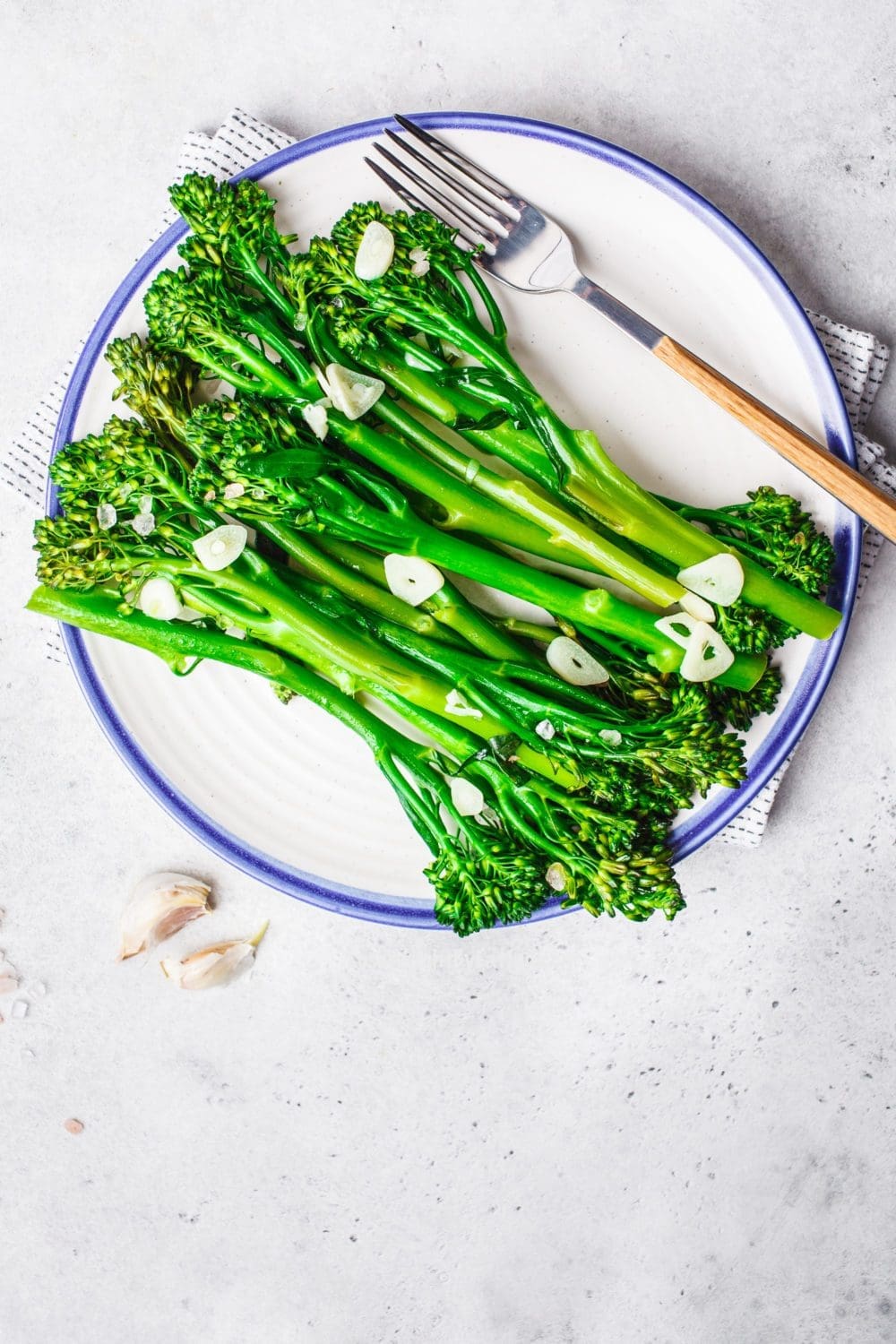 Oven Roasted Broccolini with Garlic and Lemon - Healthy Shrimp Side Dishes