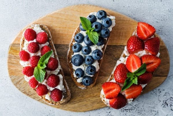 cottage cheese toasts