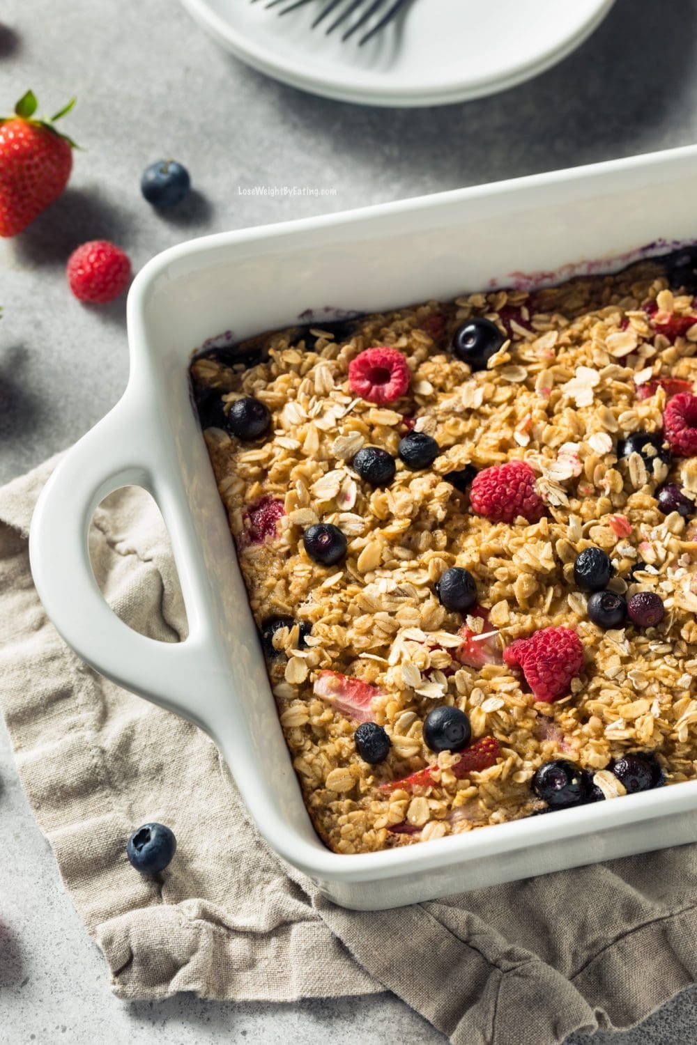 Breakfast Oatmeal Bake with Berries 10 Best Weight Loss Meal Prep Breakfasts
