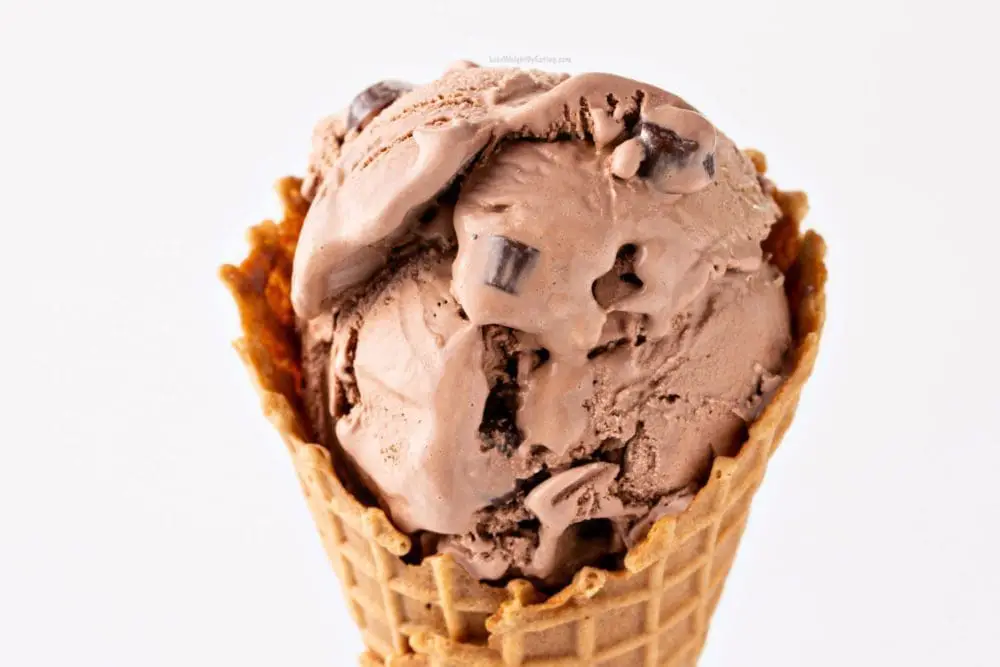 Healthy ice cream: What to know about low-calorie picks.