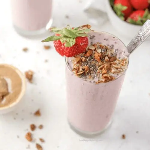Low Calorie Peanut Butter Banana Strawberry Smoothie