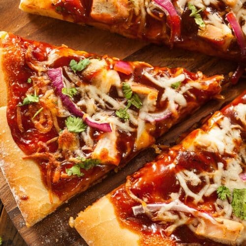 Low Calorie BBQ Chicken Pizza