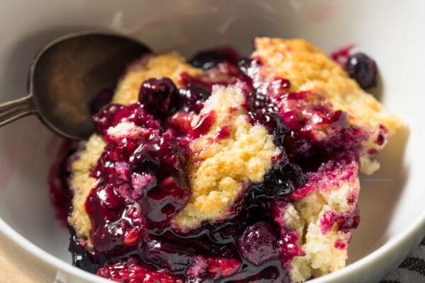 Low Calorie Berry Crumble