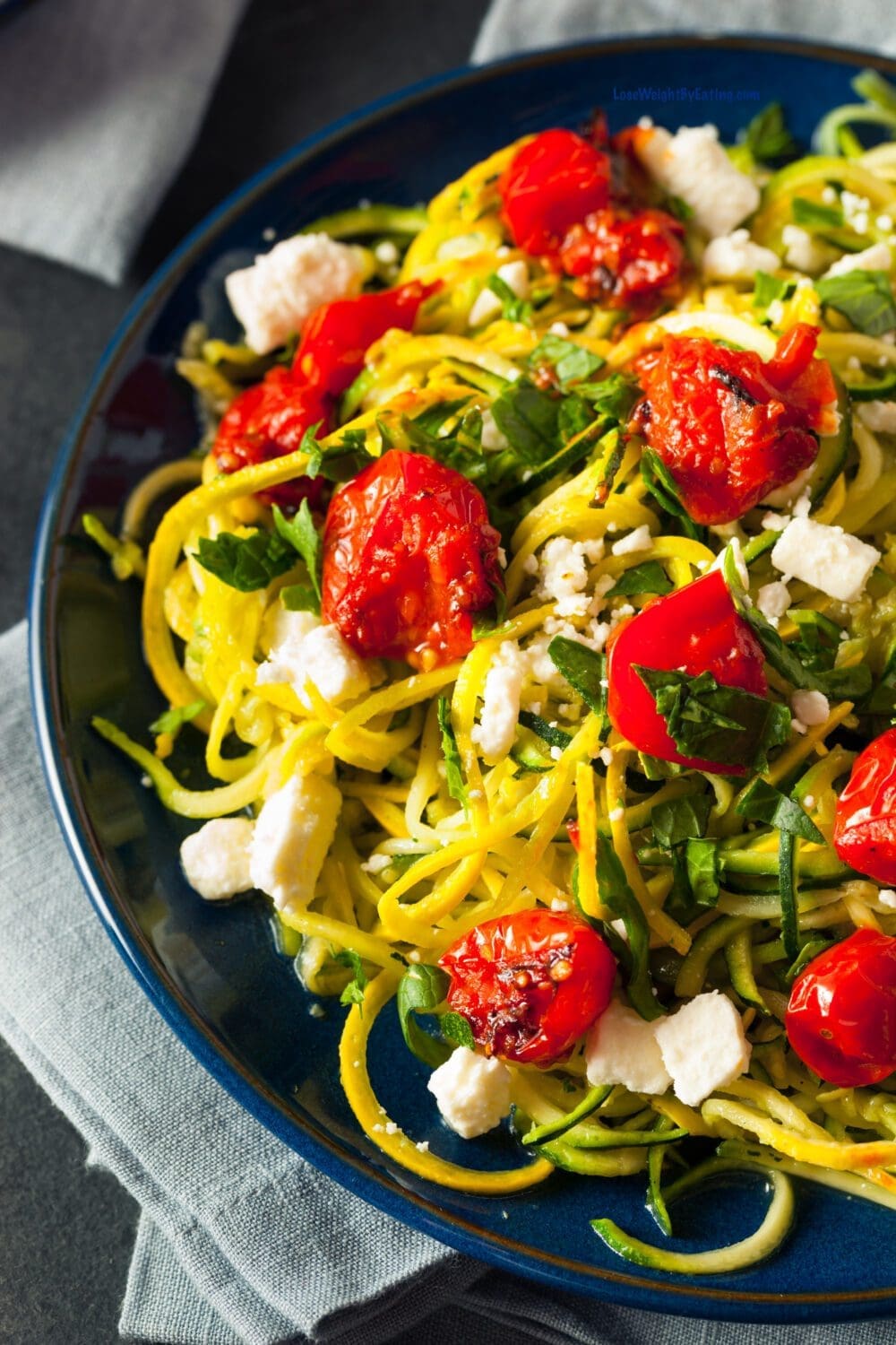Low Calorie Zucchini Noodles with Tomatoes and Feta