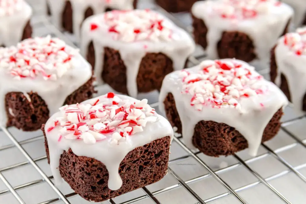 Low Calorie Peppermint Brownie Bites